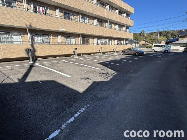 CARTY黒子の駐車場