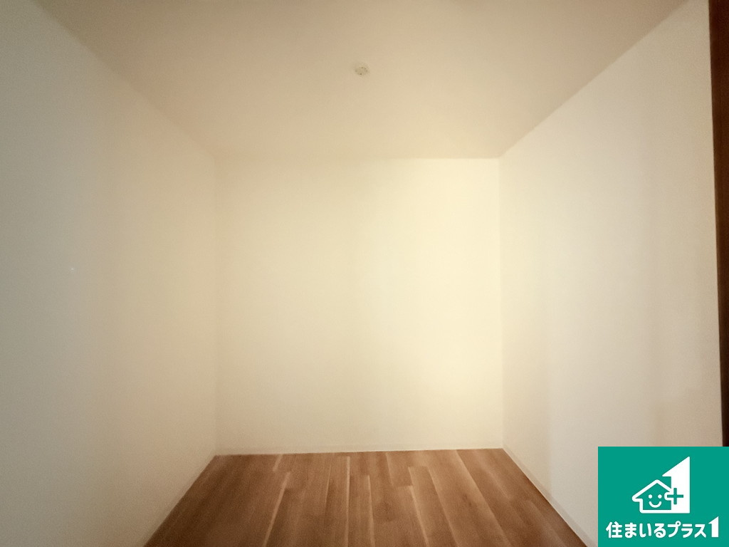 フィオーレ帝塚山の洋室