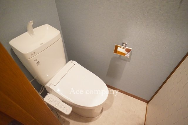 【トイレ】 | 八尾市本町7丁目 | トイレは1階と2階の2ヶ所に完備♪こちらは1階のシャワートイレ新調です☆