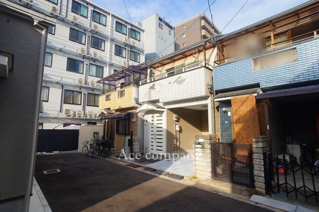 【前面道路含む現地写真】 | 八尾市本町7丁目 | 【前面道路：幅員約4ｍ】