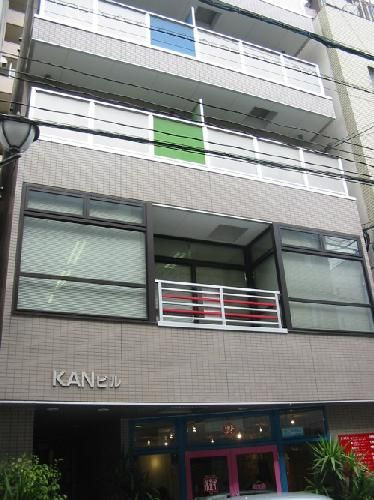 KANビルの外観