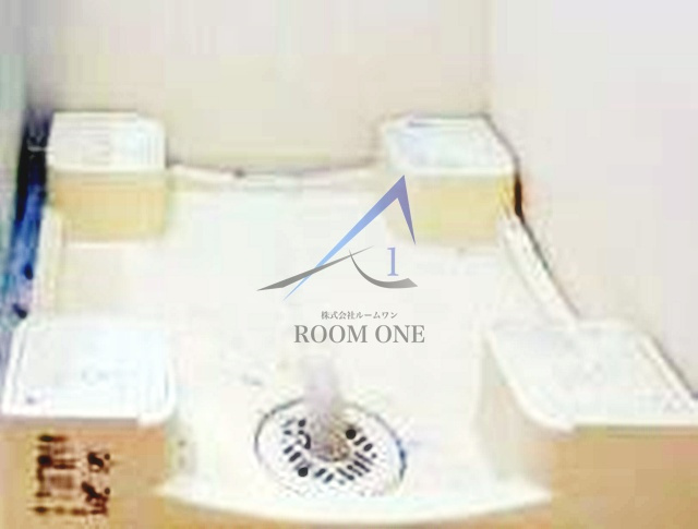 アゼスト堀切菖蒲園Ⅱの設備|洗濯機置き場です。