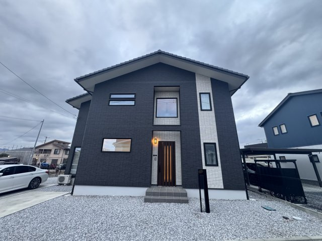 －三丁目不動産-秩父市大野原　築浅戸建の外観パース