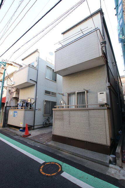 荒川区荒川3丁目のアパートの画像