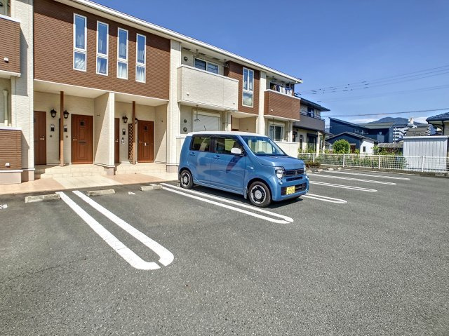 サン・ノーブⅡ木屋瀬の駐車場