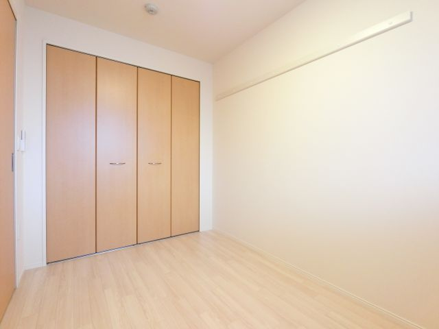 【寝室】