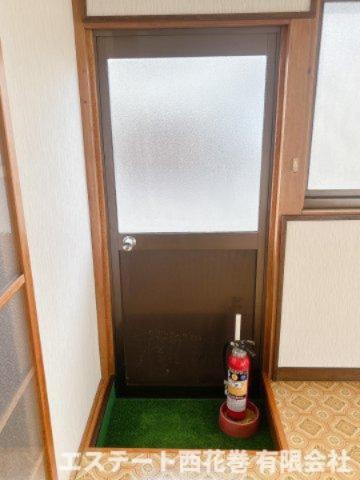 丸千住宅　諏訪の玄関