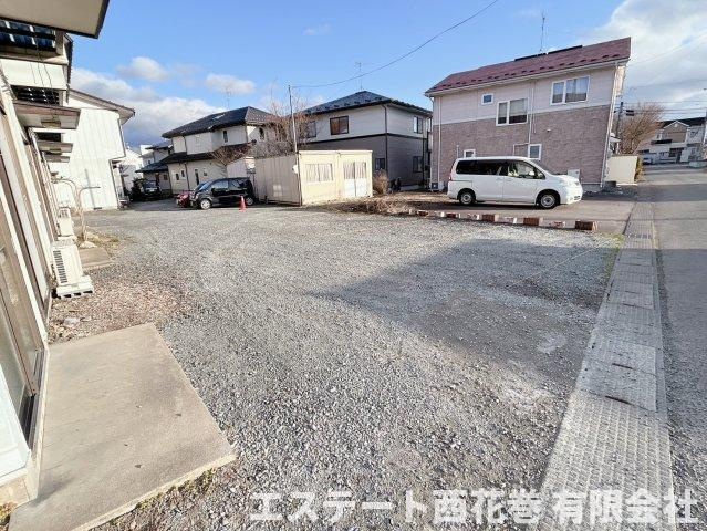 丸千住宅　諏訪の駐車場