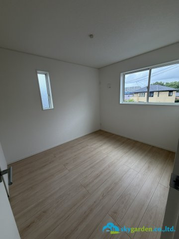 平塚市中里　第6　新築戸建　全2棟1号棟の洋室