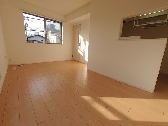 フラット中板橋の居間・リビング