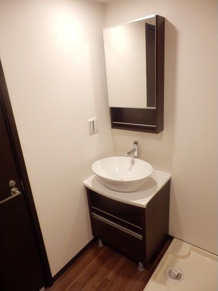 Creo八田弐番館の洗面所