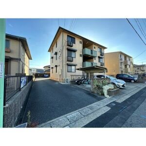 ジュネスSAGAの外観