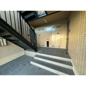 ジュネスSAGAのロビー