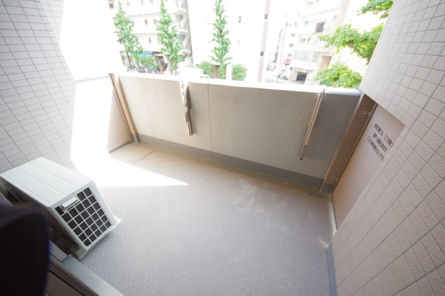 【バルコニー】