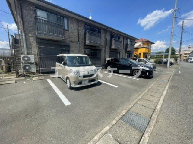 ローレル敷島の駐車場|高崎、前橋エリアのお部屋探しはエンドスケープまで！お客様の理想お聞かせ下さい♪