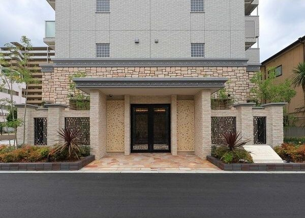 プレジオ今福鶴見のエントランス