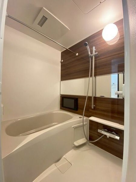 プレジオ今福鶴見の浴室