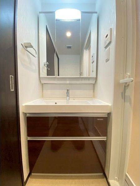 プレジオ今福鶴見の洗面所