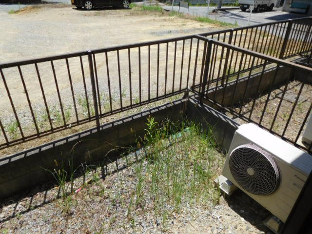 加東市松沢の賃貸マンションのバルコニー