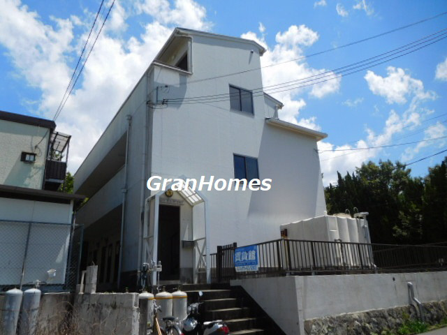 加東市松沢の賃貸マンションの外観