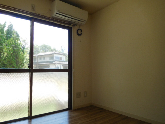 加東市松沢の賃貸マンションの居間・リビング