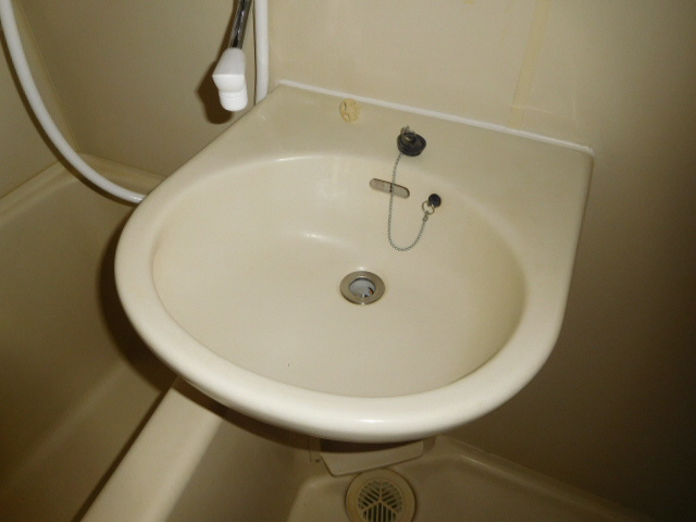 加東市松沢の賃貸マンションの洗面所