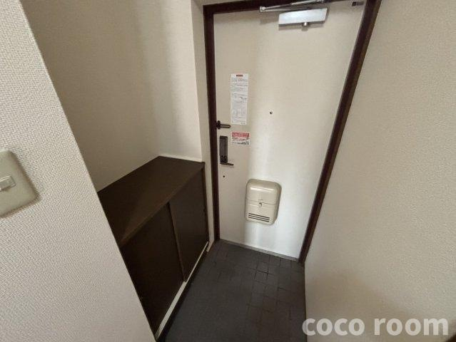 キャッスルローゼの玄関