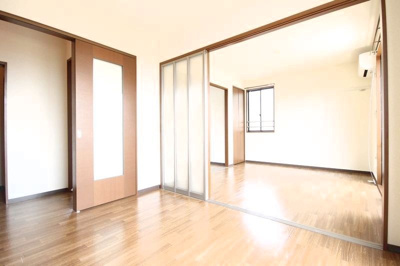  | サン・トュアン