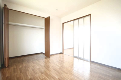  | サン・トュアン