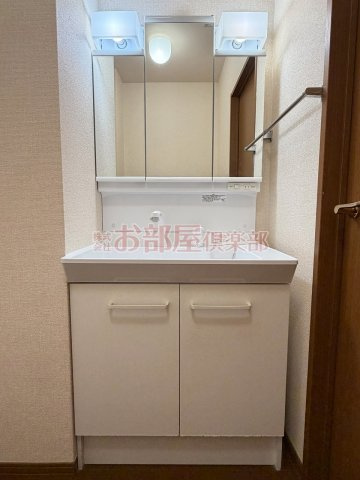セジュール楠の洗面所|ゆったりとスペースのある洗面所