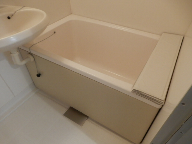 加東市山国の賃貸マンションの浴室