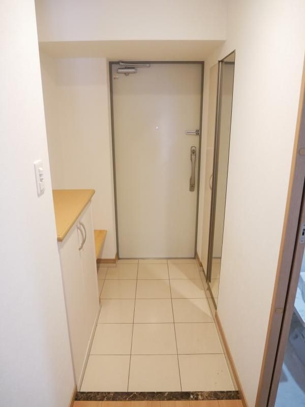 ラ・メール港の玄関