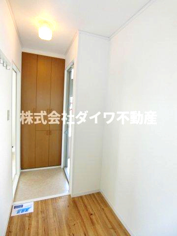 セジュールながたやAの玄関