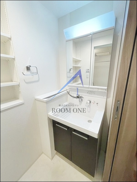 エステムプラザ芝公園の洗面所|洗面台です。