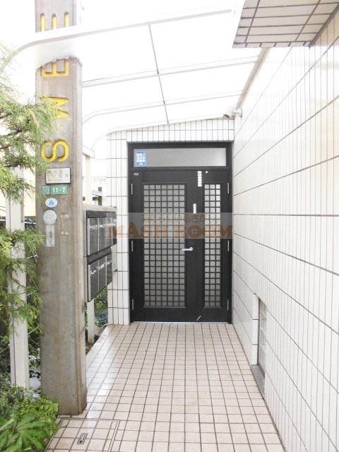 スイートヒルズⅢのエントランス