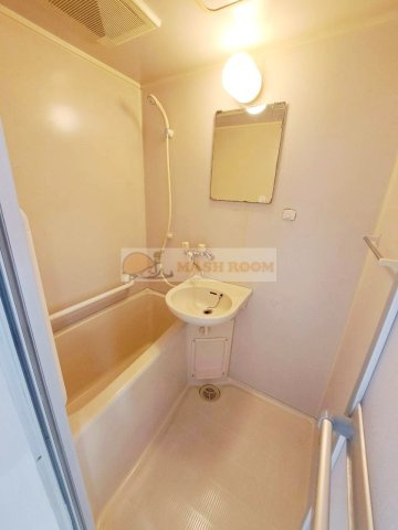 スイートヒルズⅢの浴室