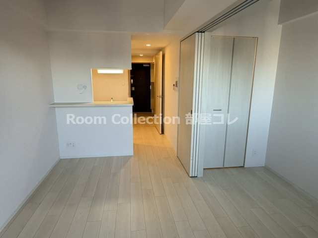 エスリード志賀本通ザ・フロントの居間・リビング|同シリーズイメージ写真
反転色違い
現況と異なる場合現況優先