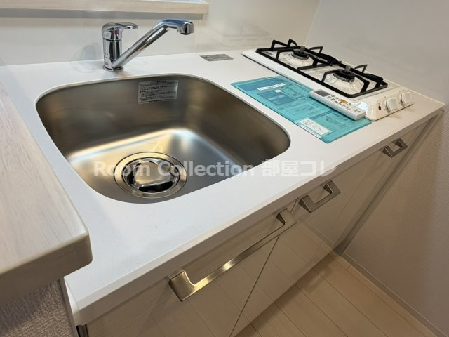 エスリード志賀本通ザ・フロントのキッチン|同シリーズイメージ写真
反転色違い
現況と異なる場合現況優先