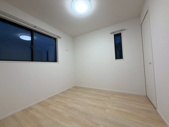 小田倉原貸家の居間・リビング