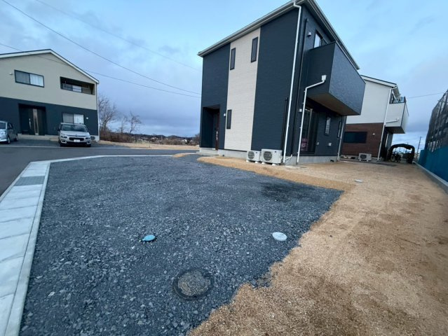 小田倉原貸家の駐車場