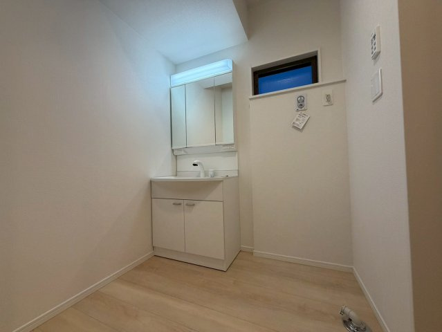 小田倉原貸家の洗面所