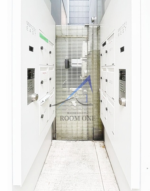 MM1221　WESTのその他共用部分|集合ポストです。