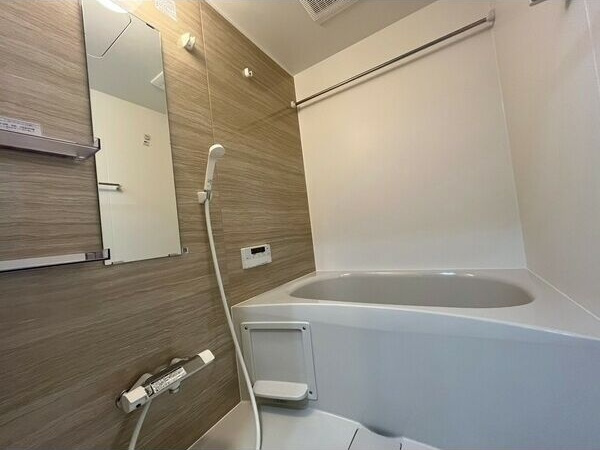 ザ・シンフォニア新栄の浴室