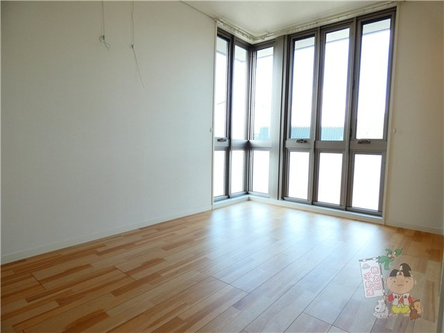 グランフォーレ中井の洋室