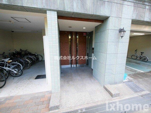 ヴェルデカーサ茨木のエントランス