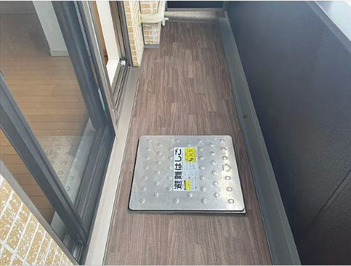 レジディア九段下のバルコニー