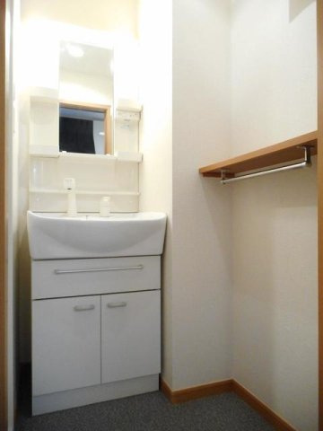 メゾン　リュイールの洗面所