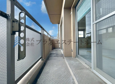 【居間・リビング】 | ワコーレ神戸プレイス | 7階南西角部屋♪2面採光♪通風・眺望良好♪