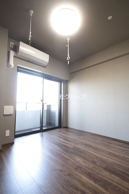 Le'a横濱大通り公園弐番館の洋室