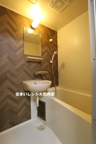 トラッドハウスの浴室